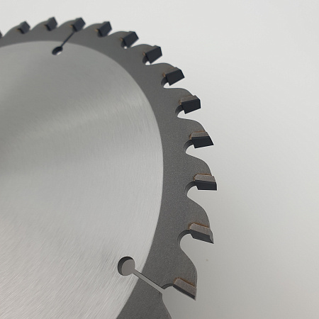 Пильный диск для раскроечных центров подрезной алмазный PCD 180x4.3-5.5x3.2x30 Z36 RED SAMURAI